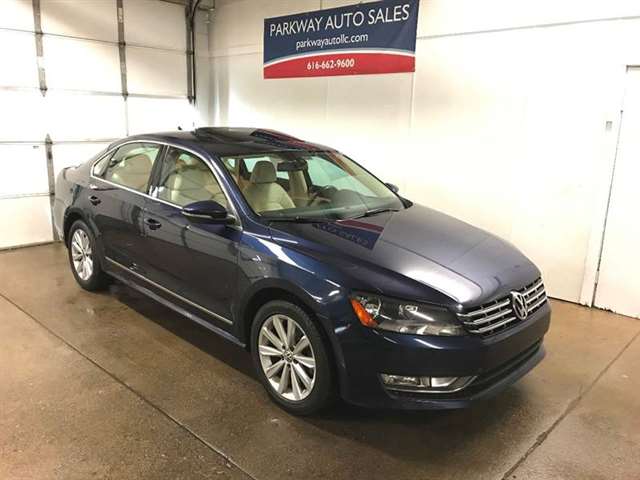 2012 Volkswagen Passat SEL 4dr Sedan 6A w/ Premium Package
